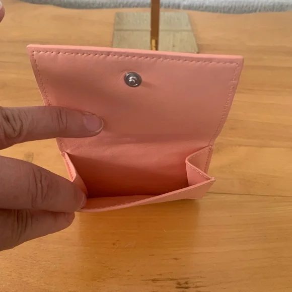 Bottega Veneta Women's Peach Pink Intrecciato Compact Trifold Wallet 609285 VGUC - Picture 5 of 13